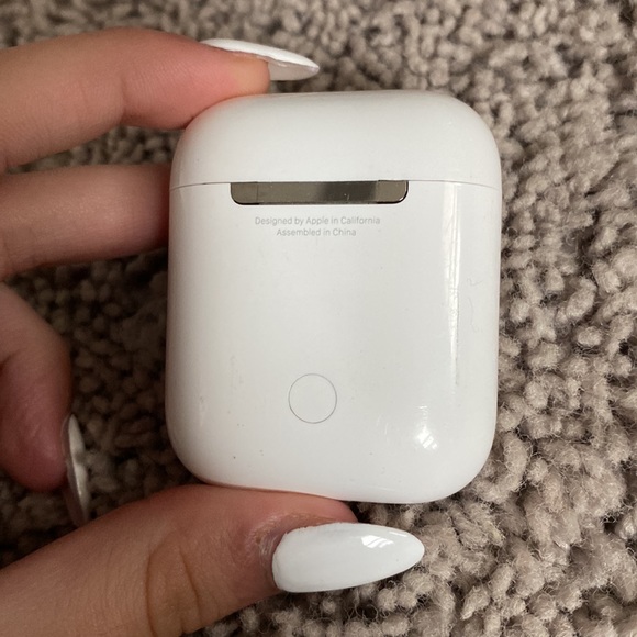 apple airpods - Picture 5 of 6